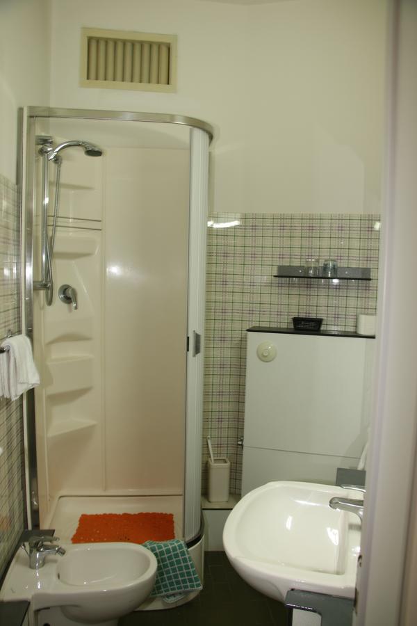 Hotel Boston Alba Adriatica Eksteriør bilde